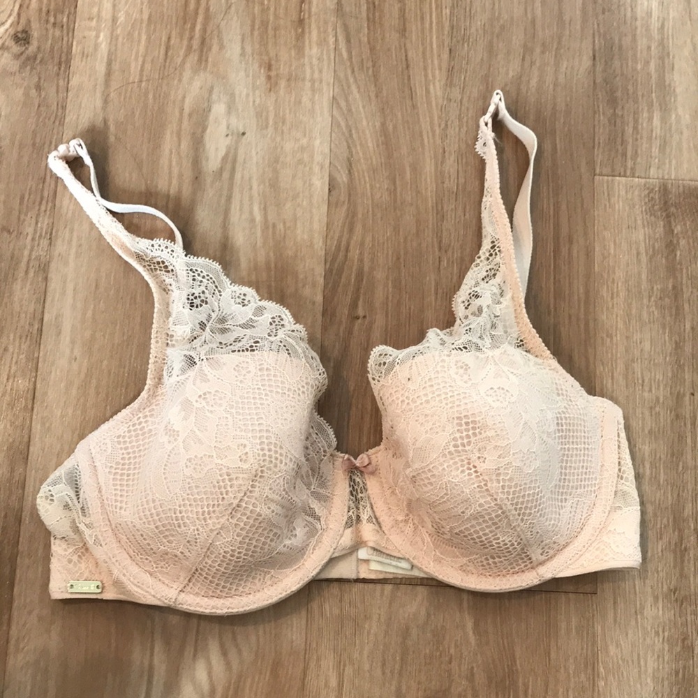Chantelle lace bra
